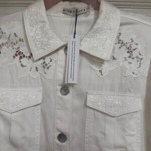 New w Tags $440Alice + Olivia Charline White MilitaryJacket Floral Embroidered M